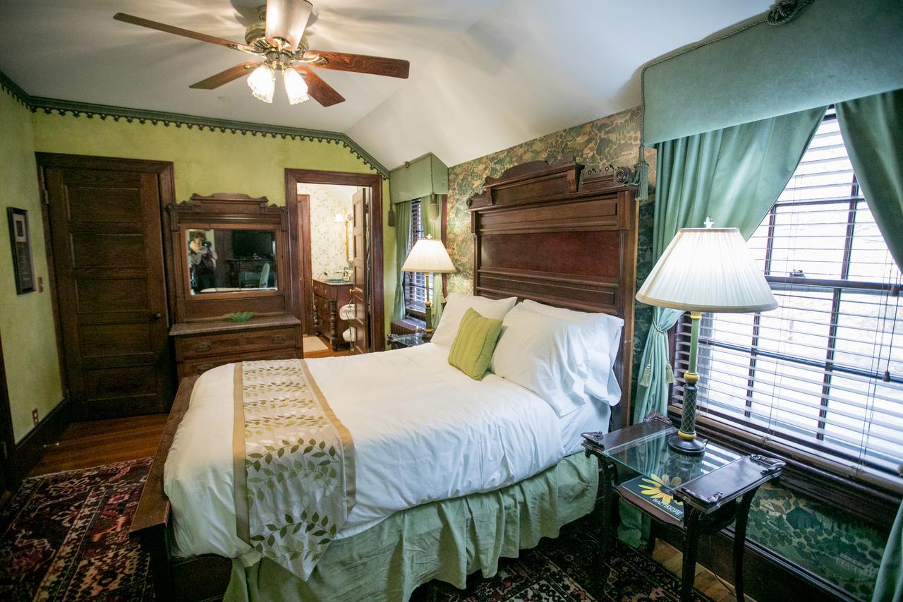 Gramercy Mansion Stevenson Room photo